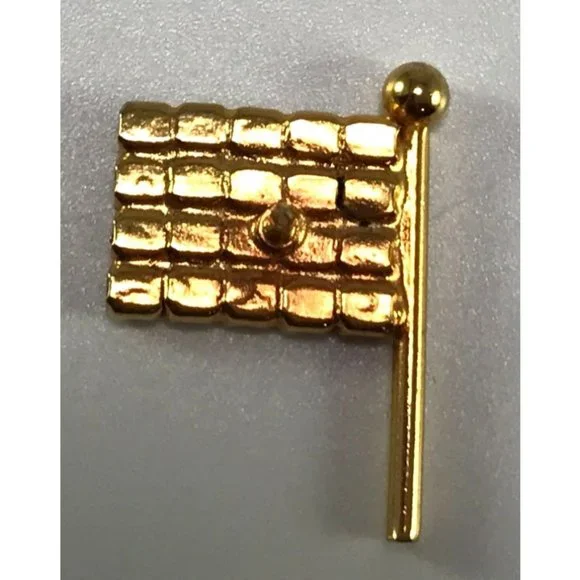 Vintage Gold Tone and Rhinestone Patriotic American Flag Tie Tack/Lapel Pin Unis - Picture 2 of 2